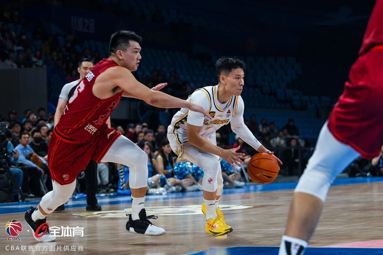 关于河北精英客场大胜重庆斯威，继续向积分榜前进的信息