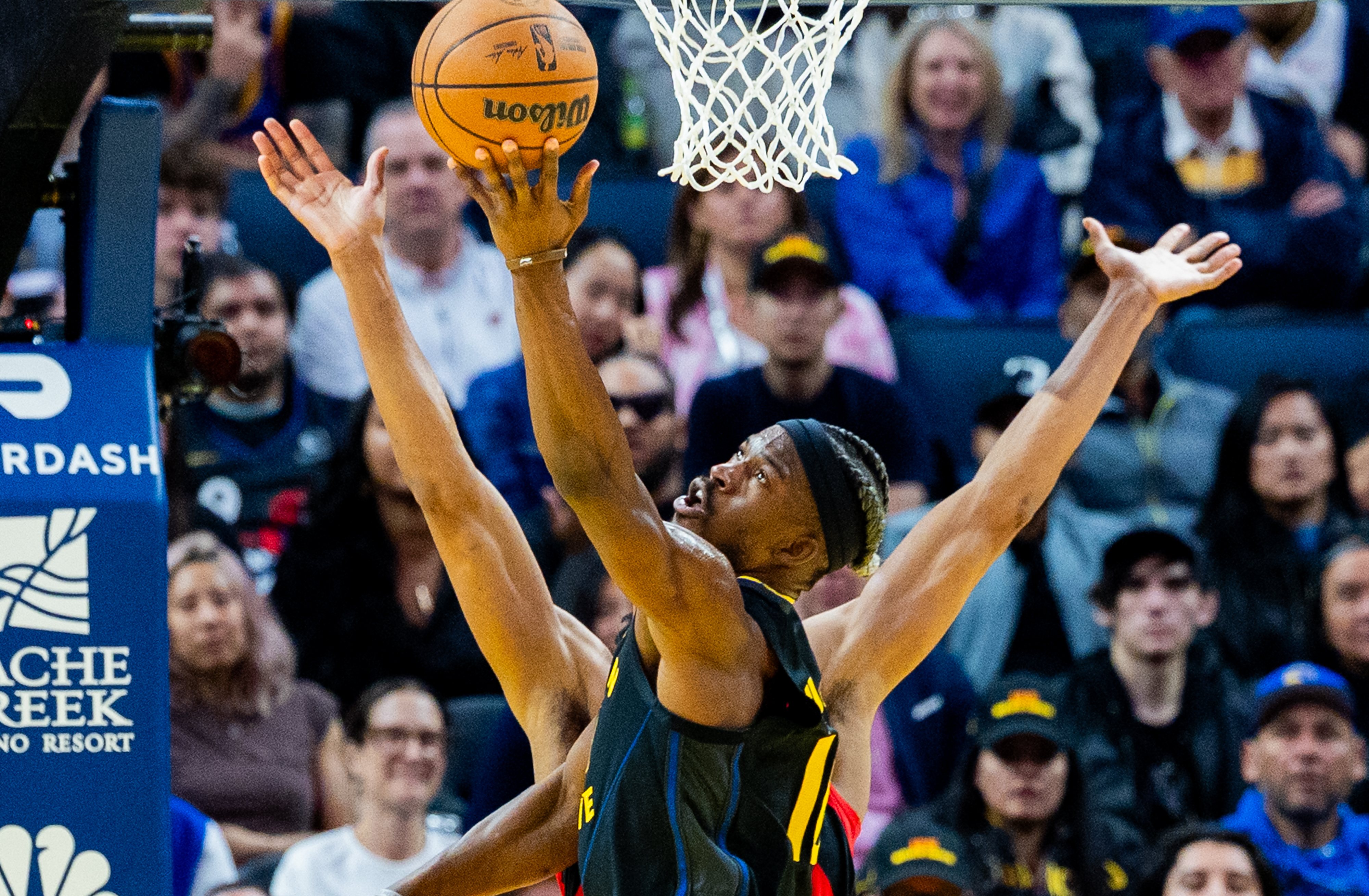 开云体育app-勇士大胜猛龙,夺取常规赛连胜的简单介绍