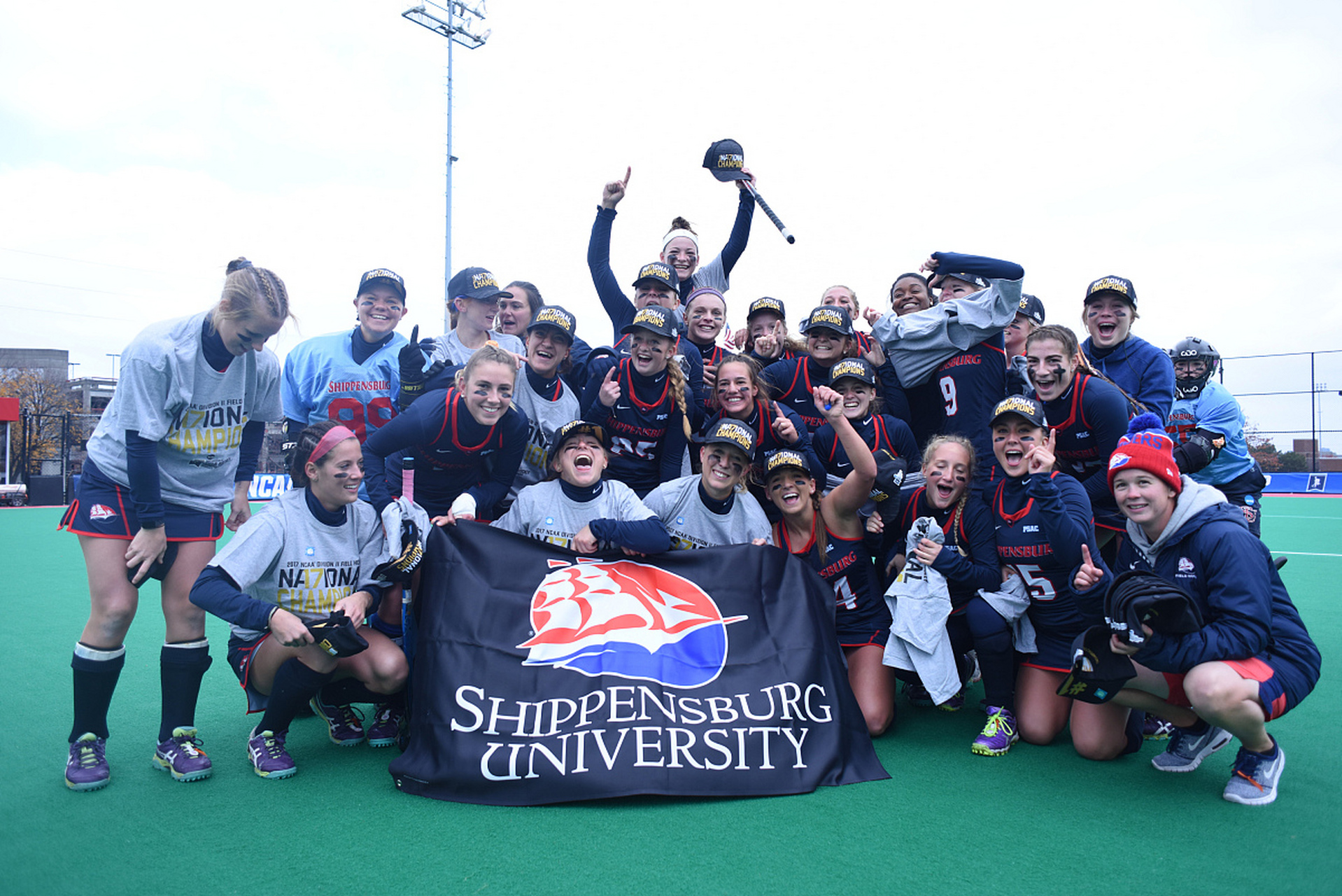 包含橄榄球官方发布赛后数据,表现引争议的词条 包含橄榄球官方发布赛后数据,表现引争议的词条