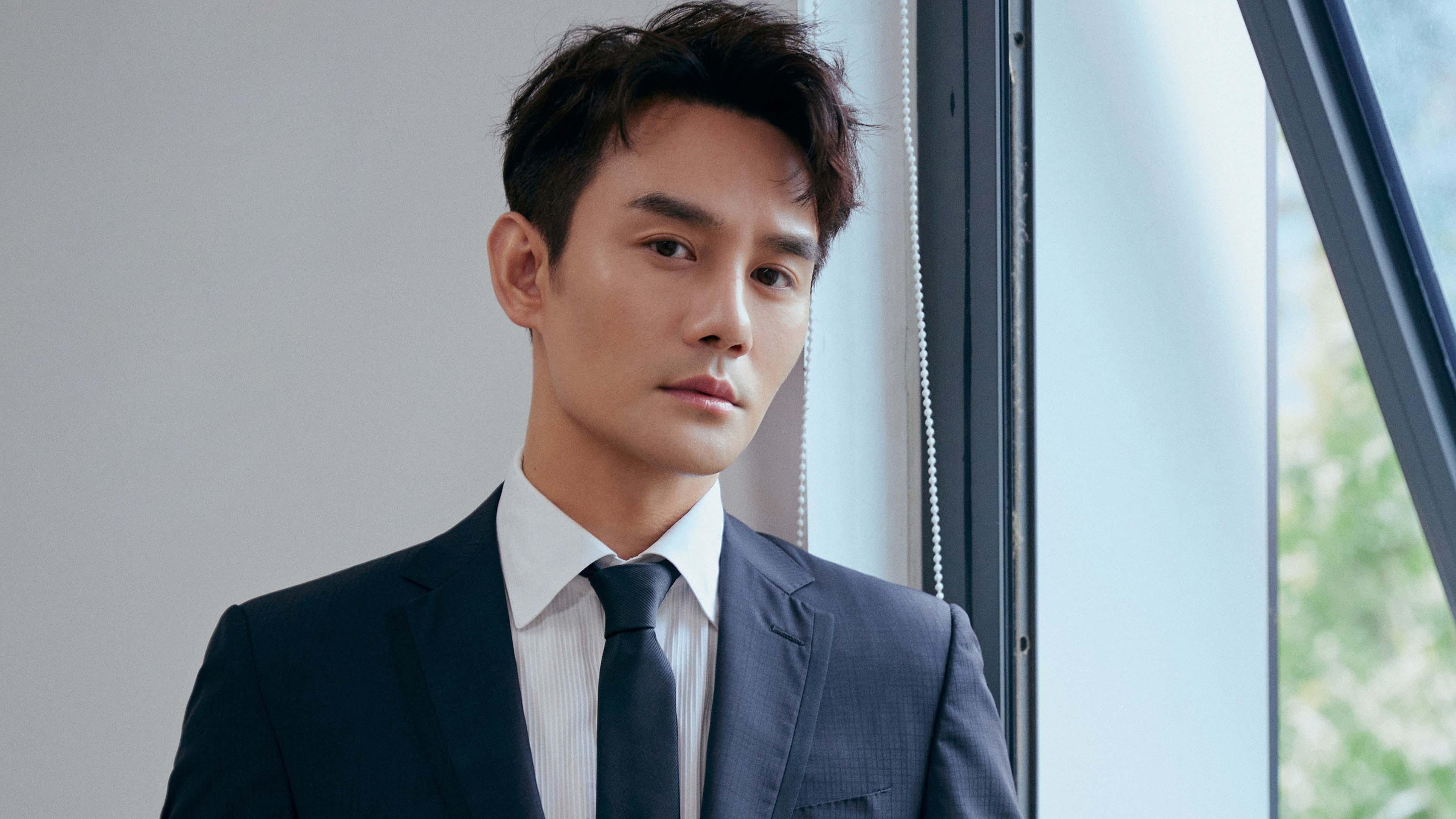 个人闪光与整体压制，足球胜利的两种方程式