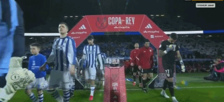 开云体育-巴拉圭对阵巴西，奥亚尔萨瓦尔统治全场